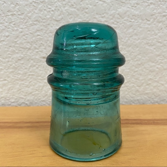 Vintage AM Tel & Tel Co Aqua Green Glass Insulator - Picture 2 of 12